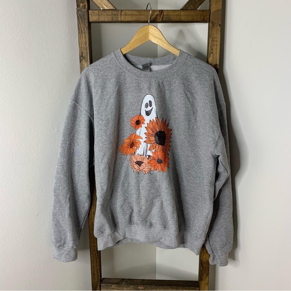 Gildan Gray Ghost Floral Sweater Size L
